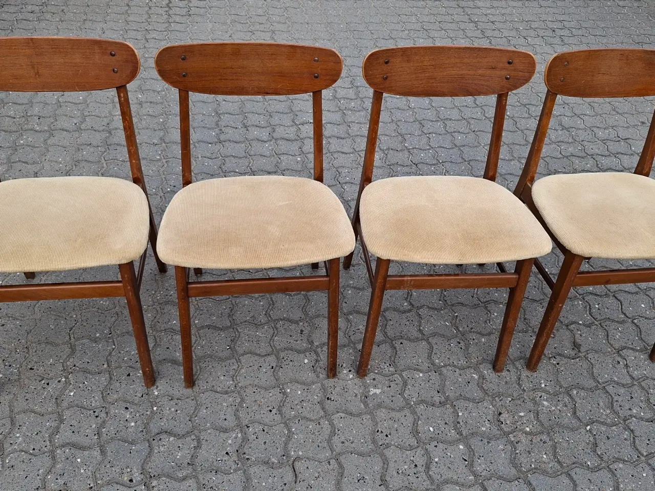 Billede 1 - 4 retrostole