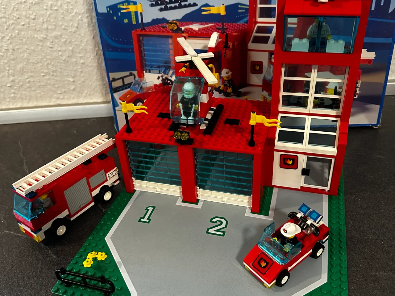 Billede 3 - 48 LEGO SÆT + 10 KG KLODSER + MEGET MERE 7.500,-