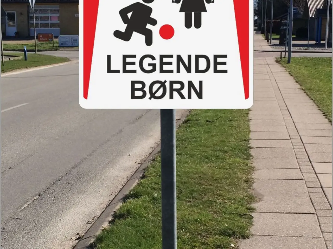 Billede 2 - Skilt Pas på Legende børn