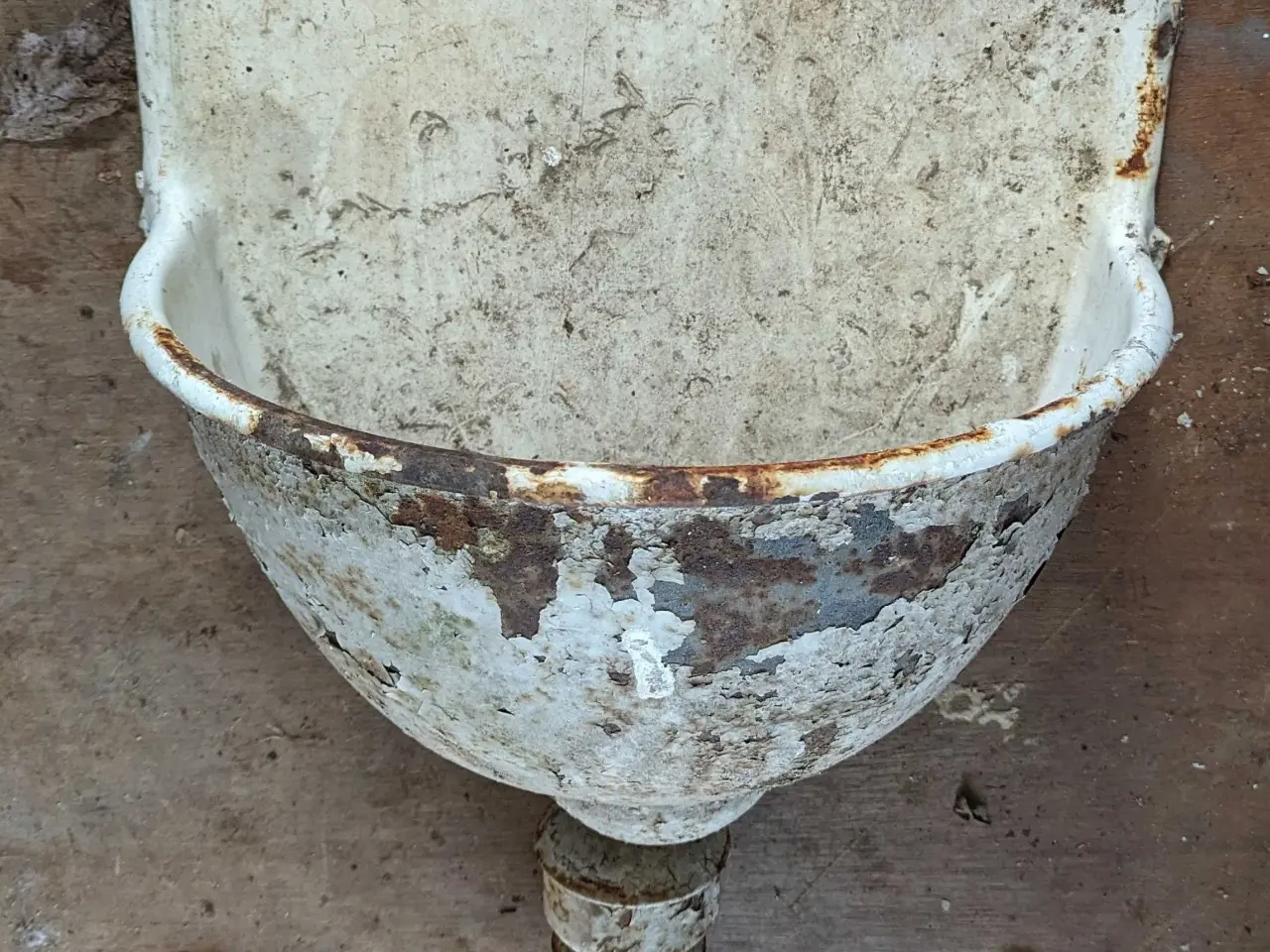 Billede 1 - Havepynt? Gammeldags "pissoir" ell. vask vælg selv