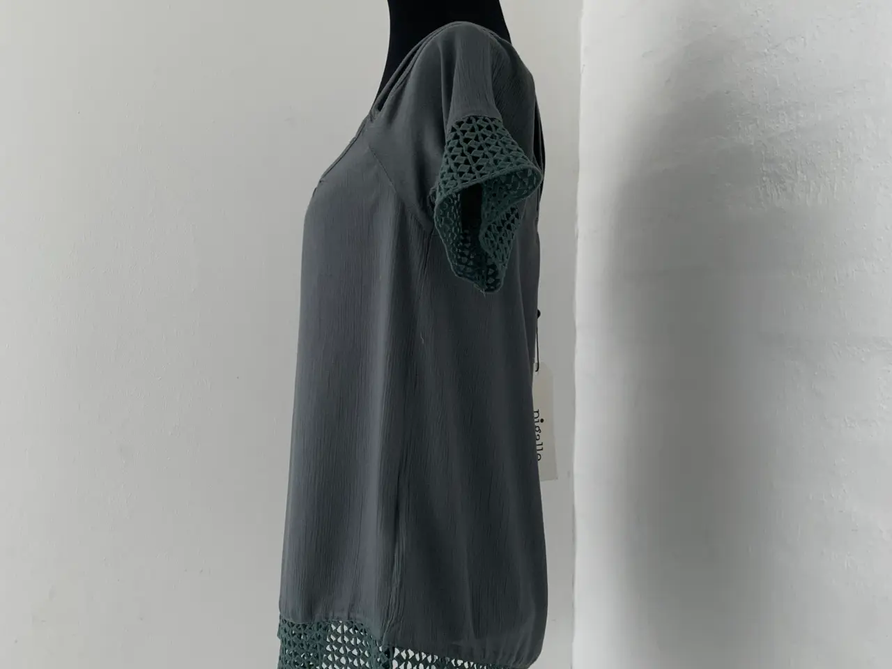 Billede 4 - T-shirt str.34