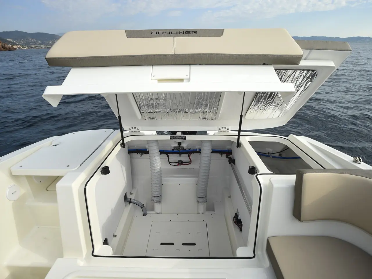 Billede 12 - Bayliner VR5 Cuddy med F150 Mercury-EFI XL 3,0L  - inkl. udstyr