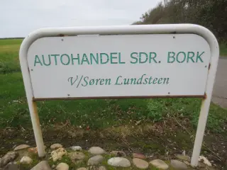 Flere biler til salg. 