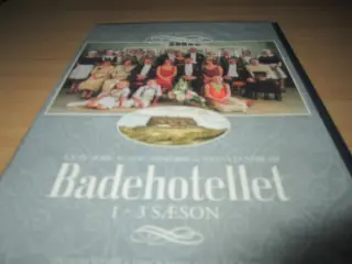 BADEHOTELLET. BYD. 1-3 Sæson.