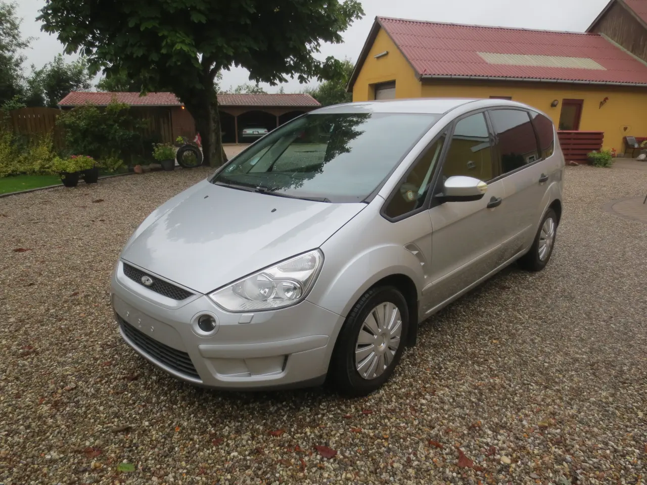 Billede 1 - Ford S-MAX 1.8 TD VAN Synet 11/25.