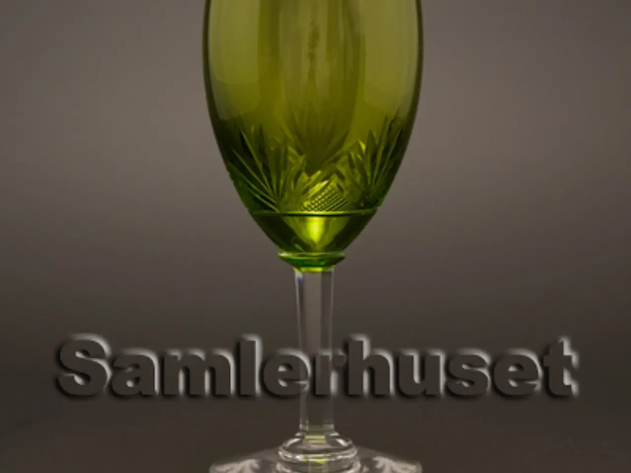 Billede 1 - Tove Hvidvinsglas, grøn. H:140 mm.