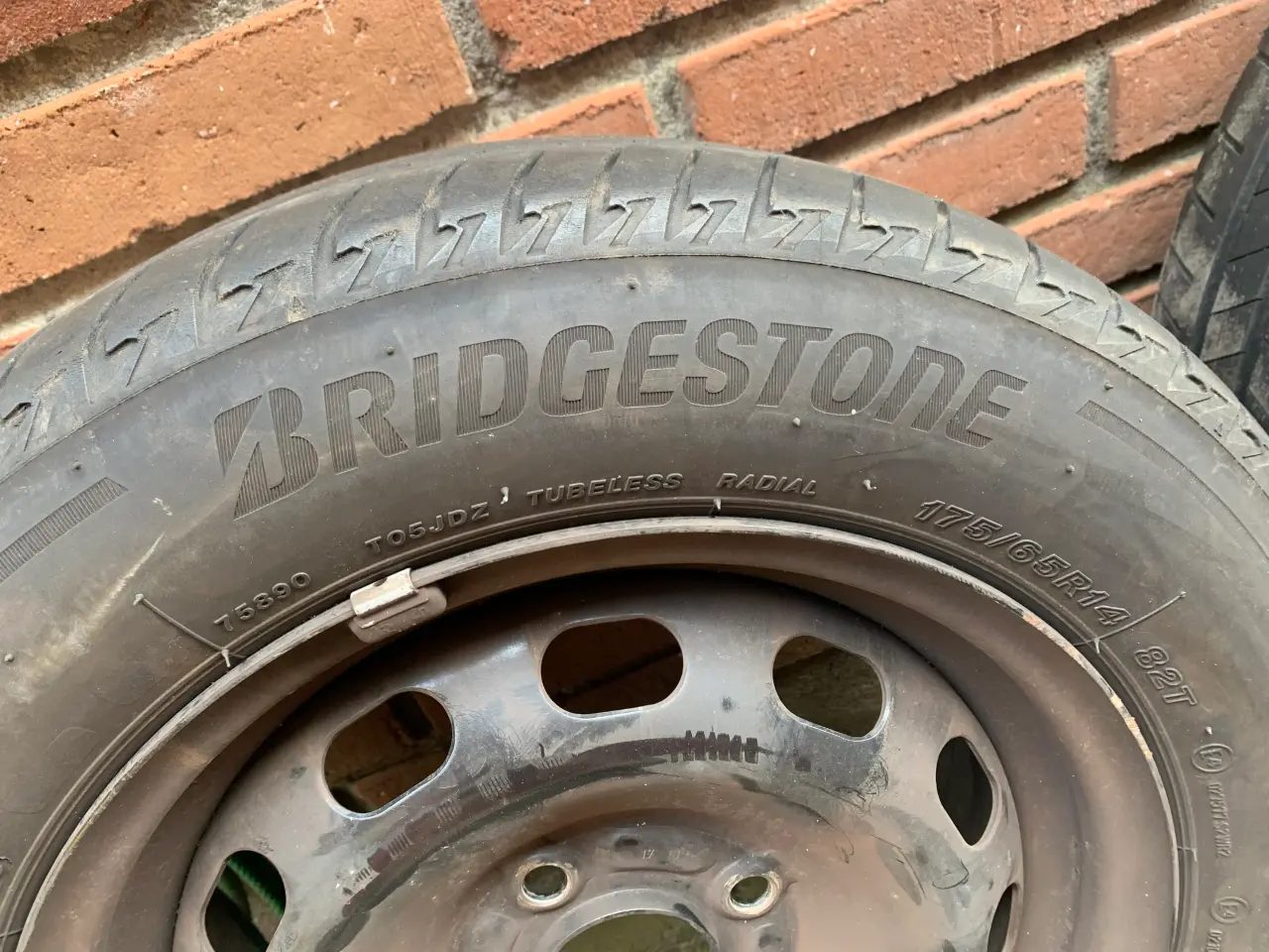 Billede 3 - Sommerdæk. Stålfælge 4x108