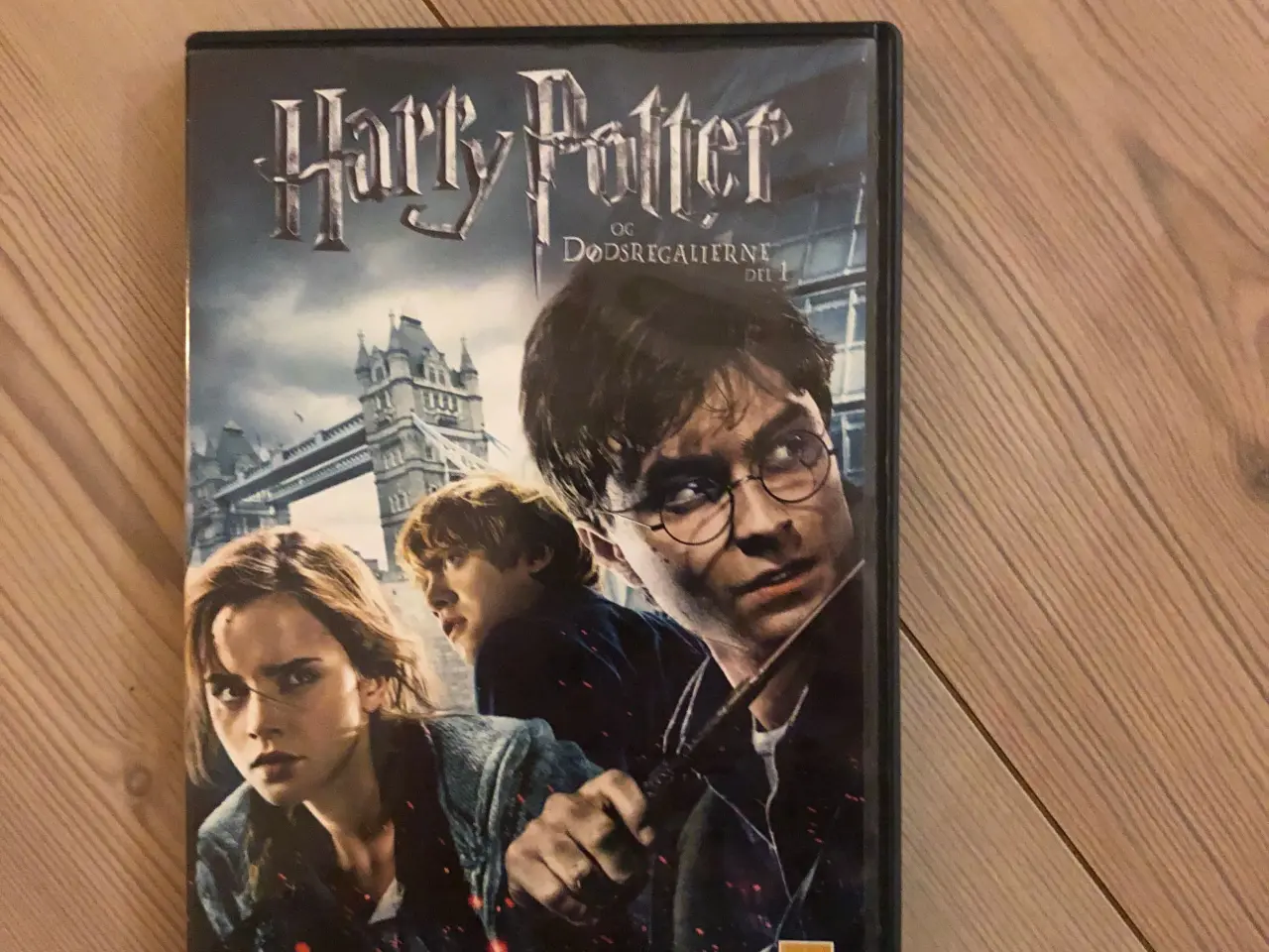 Billede 1 - Harry Potter og dødsregalierne del 1