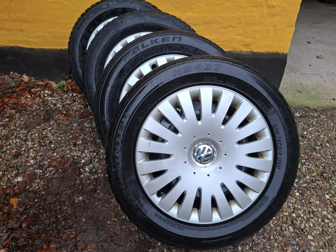 Billede 4 - Vinterdæk på fælge.
