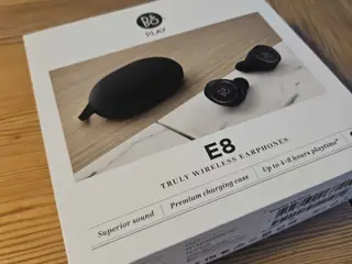Bang & Olufsen Beoplay E8 høretelefoner sort