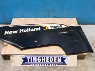 New Holland TM190 Sideskærm R. 82020018