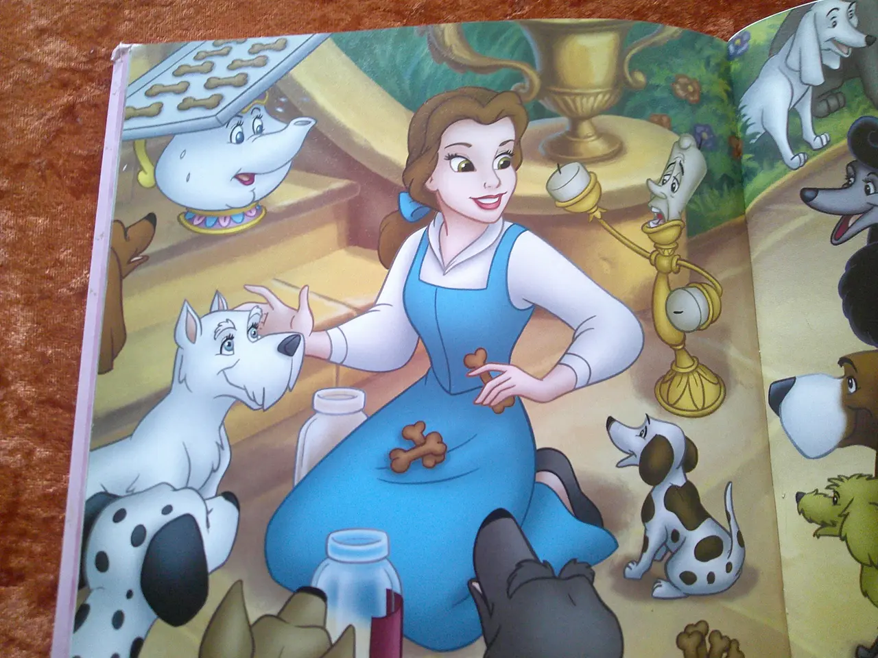 Billede 3 - Belle får besøg, Disney