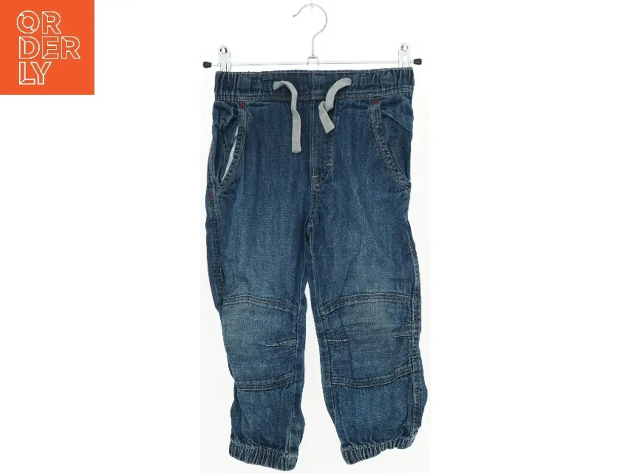Billede 1 - Børne jeans med elastik fra &now (str. 104)