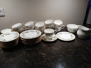 Duchess Strawberry Fields - Engelsk porcelæn