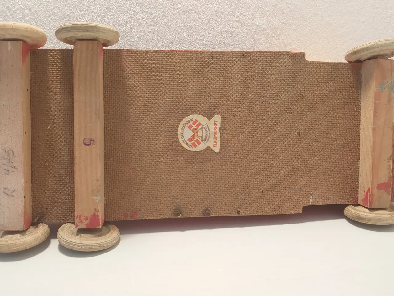 Billede 5 - Fængselslegetøj: Flagmærket lastbil. Ca 1950