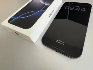 iPhone 16 Pro 256 GB Sort