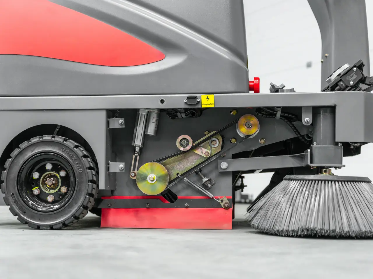 Billede 14 - CleanMaster Ultimate ride-on fejemaskine – 8800 m²/t