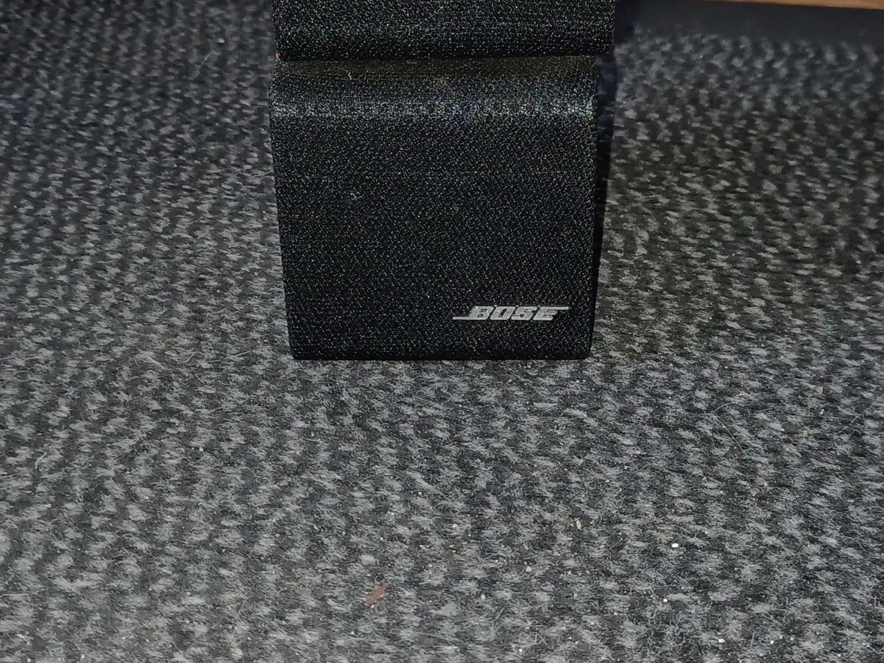 Billede 1 - BOSE soft vuffer og 3 BOSE højtalere