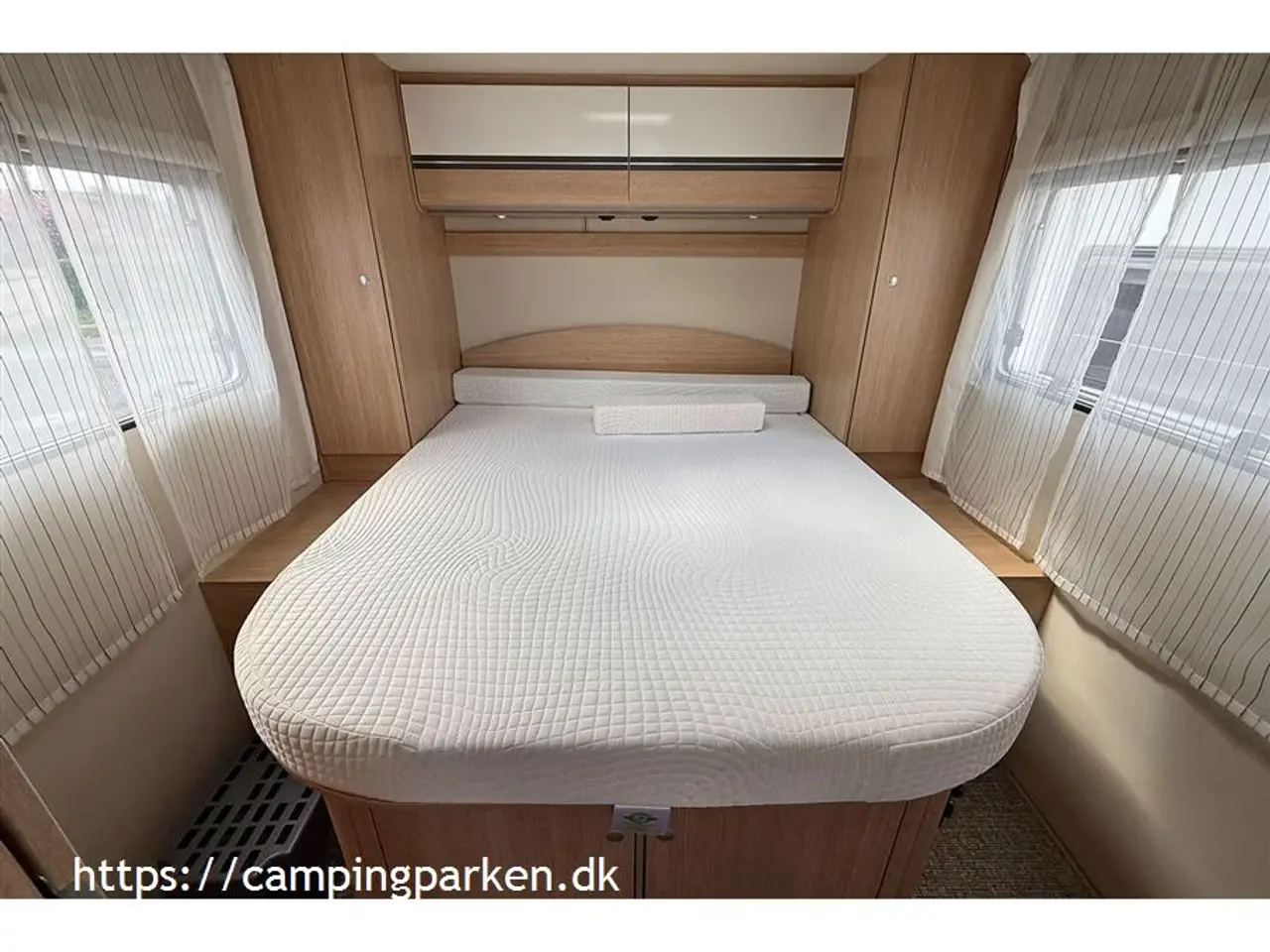 Billede 9 - 2017 - SunLight T 69 L Active   Brugt autocamper med queensbed, sænkeseng og automatgear
