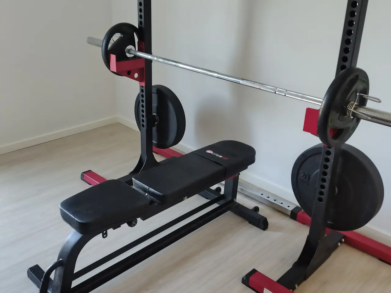 Billede 2 - all-in-one Masterfit vægtstangstativ, bænk med væg