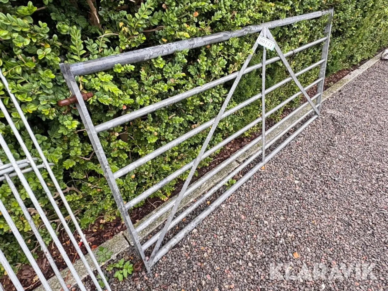 Billede 5 - Låge samt stativer