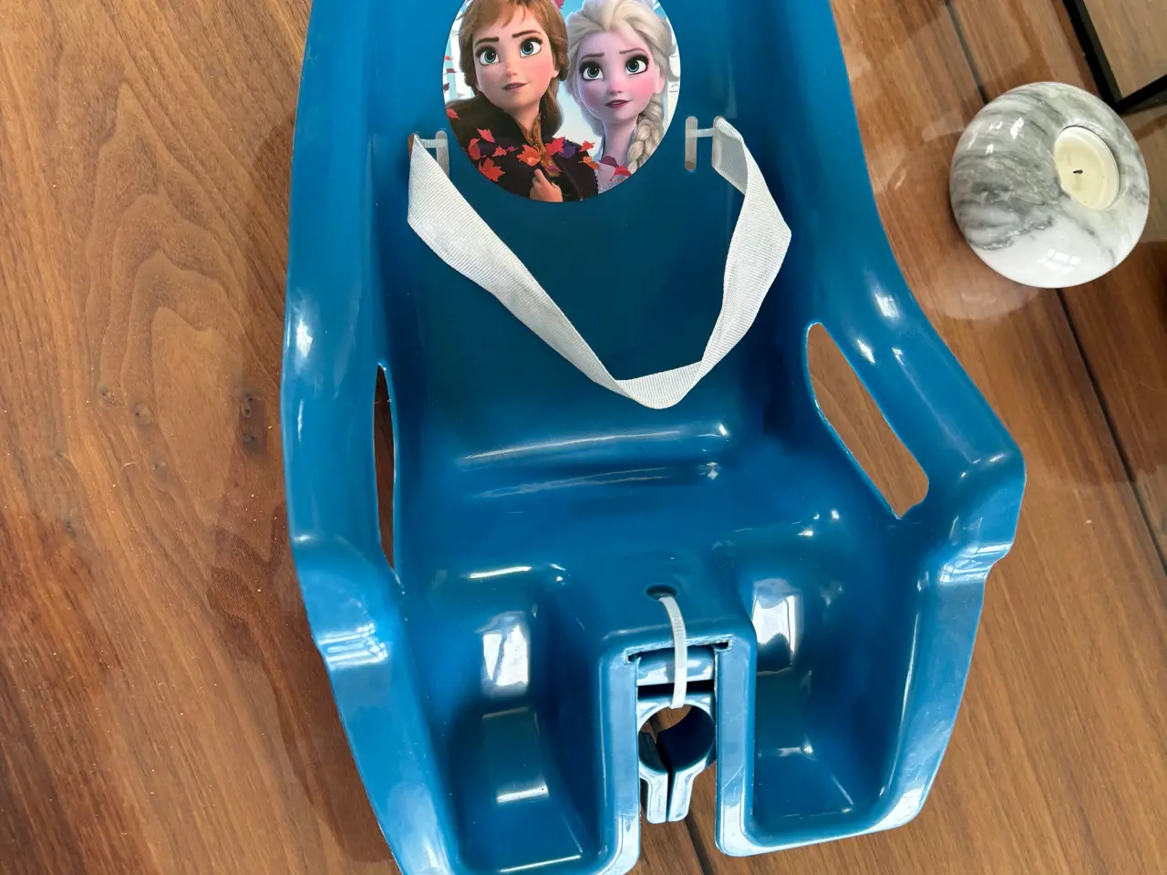 Billede 2 - Frozen 2 dukkesadel. Aldrig brugt