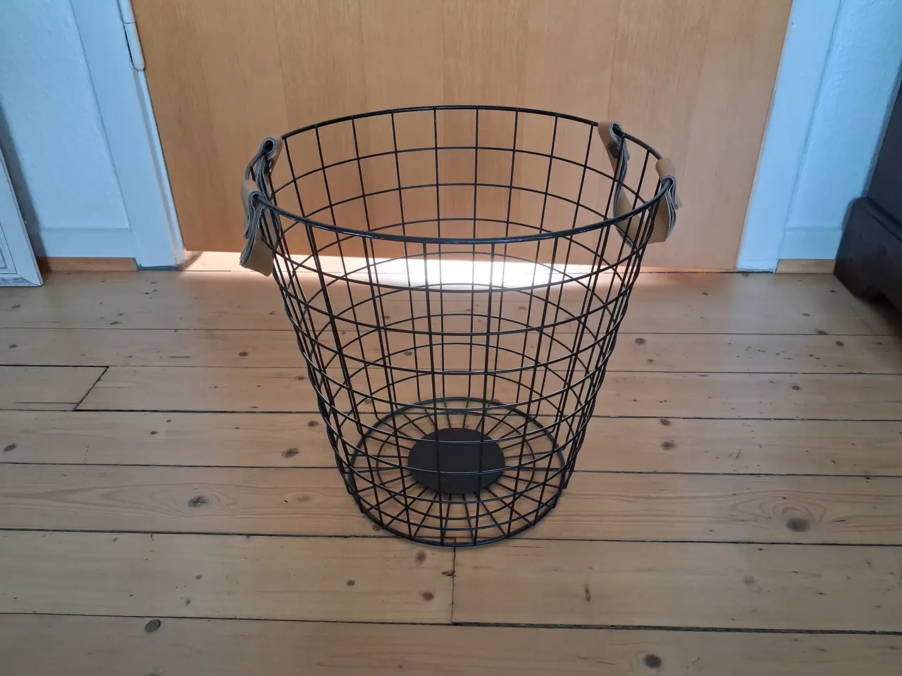 Billede 1 - Trådkurv