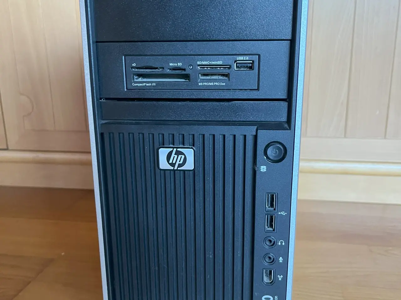 Billede 1 - Computer. Prof. stationær HP Z400 workstation
