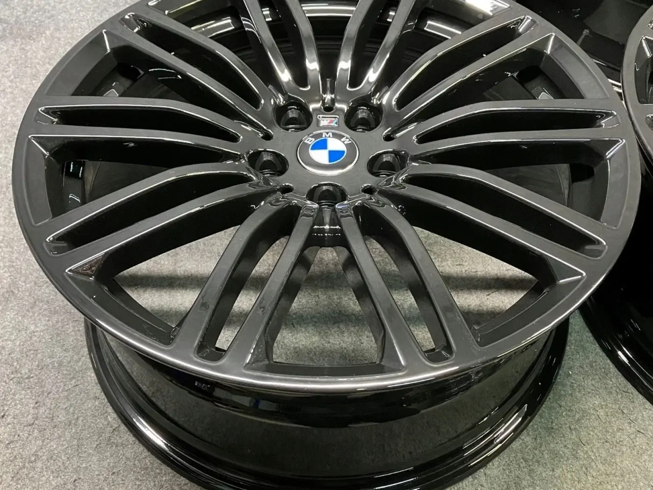 Billede 1 - ALUFÆLGE BMW 5 G30 G31 664M 19"
