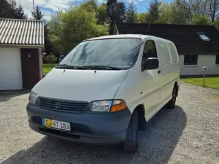 Toyota Hiace 2,5