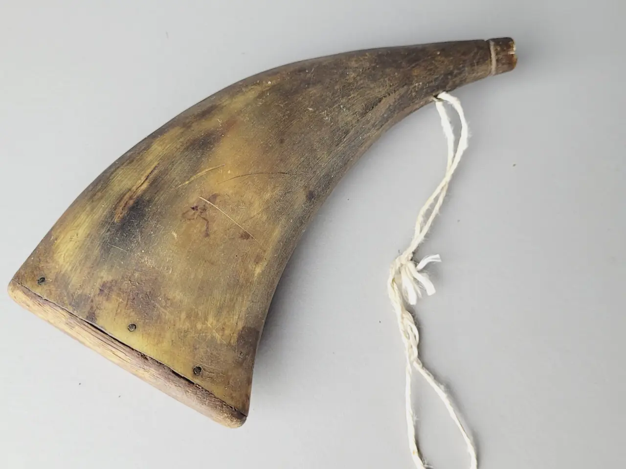 Billede 1 - ⭐️· Gammelt pulverhorn / krudthorn i oksehorn