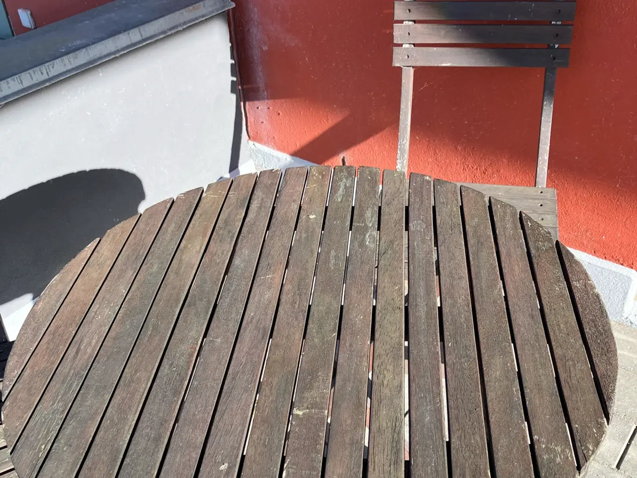 Billede 2 - Lille café bord m. Stole/byd gerne 