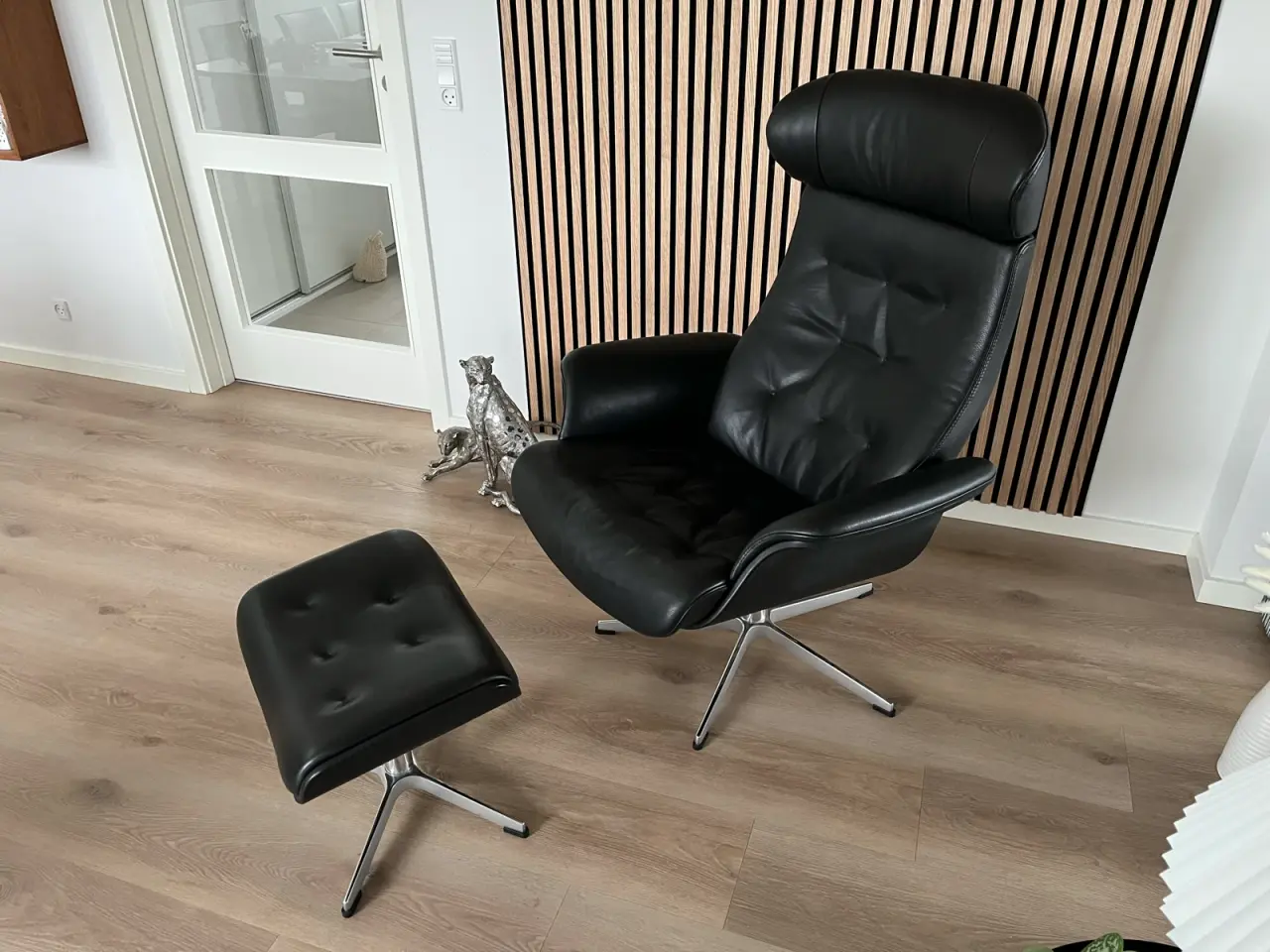 Billede 3 - CONFORM TIMEOUT LARGE – SPECIALMODEL I SORT LÆDER