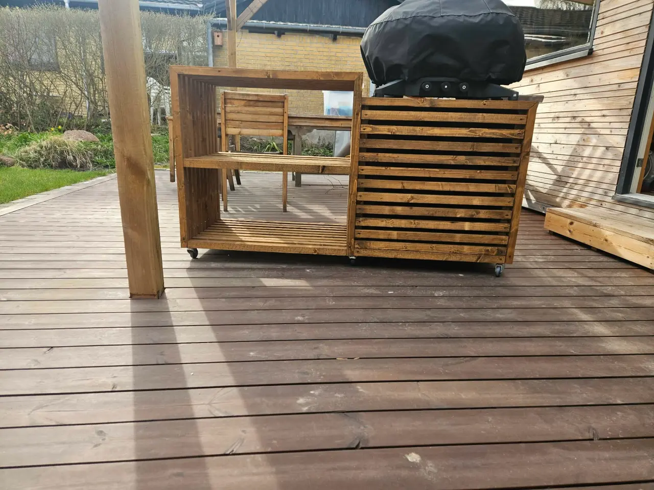 Billede 2 - Grill bord. På mål og behov.