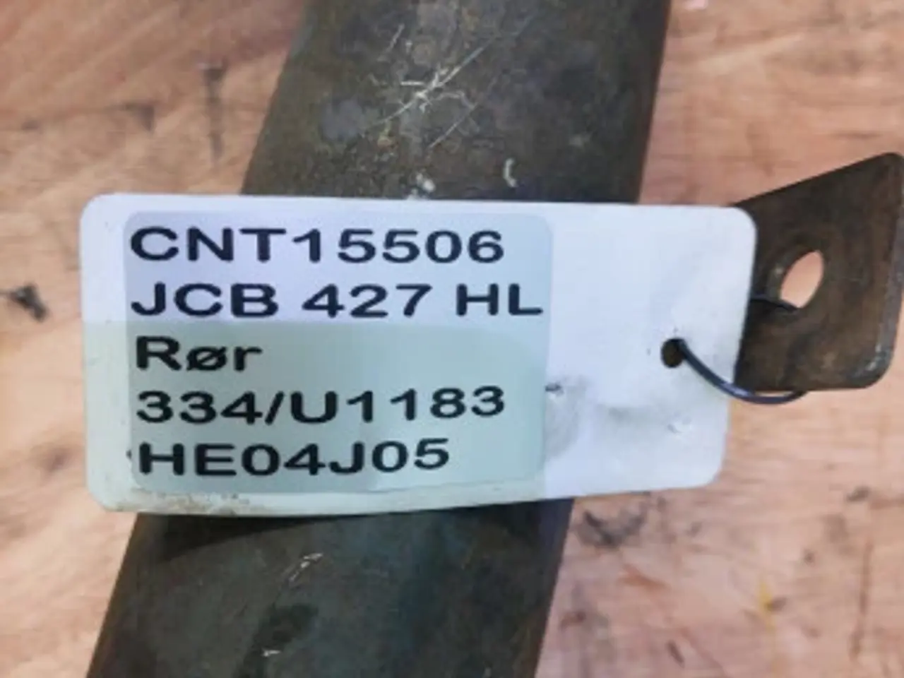 Billede 15 - JCB 427 HL Udstødningsrør 334/U1183