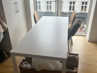 Spisebord fra IKEA
