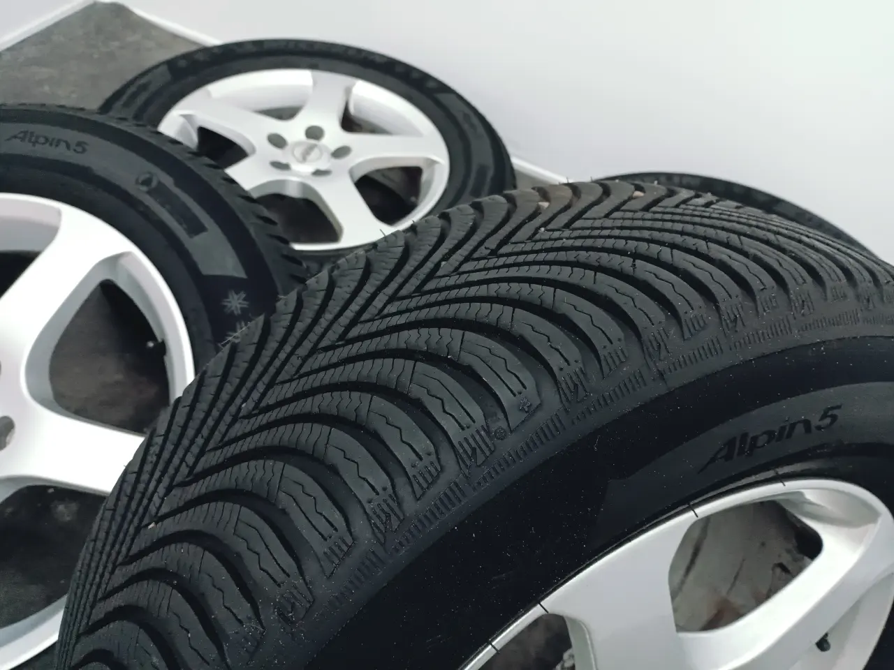 Billede 6 - 5x105 16" ET38 nav 56,6ø Megawheels vintersæt