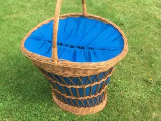 Pileflet vasketøjskurv