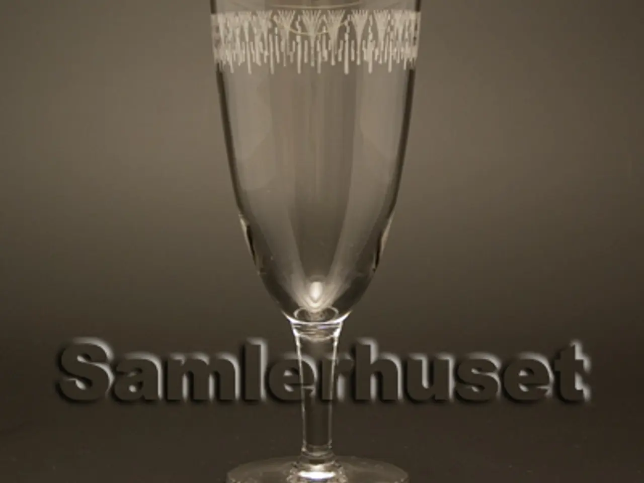 Billede 1 - Kongeå Rødvinsglas. H:155 mm.