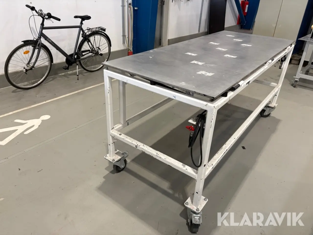 Billede 3 - Arbejdsbord med vakuum