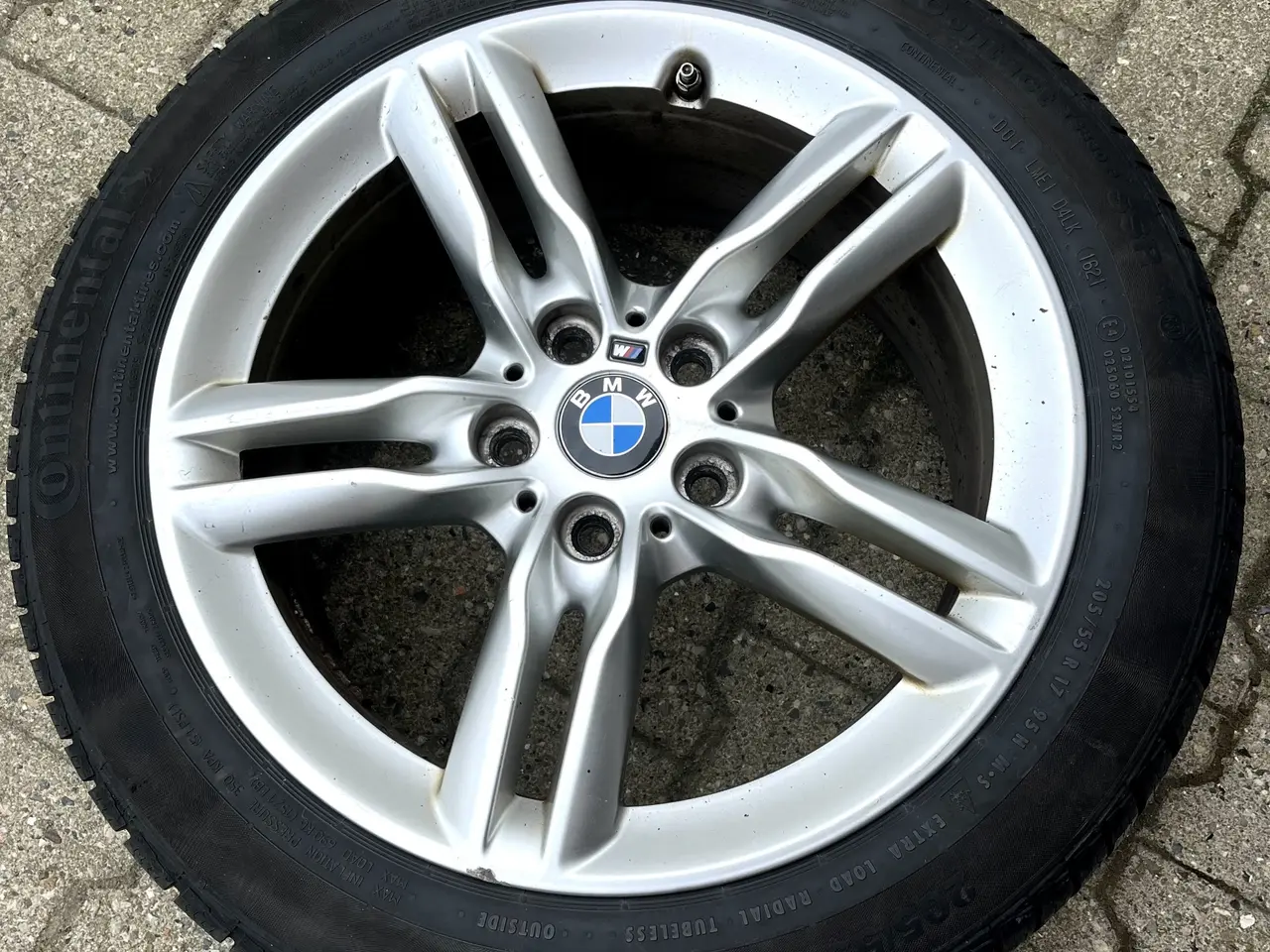 Billede 1 - Org. BMW 17" fælge med vinterdæk