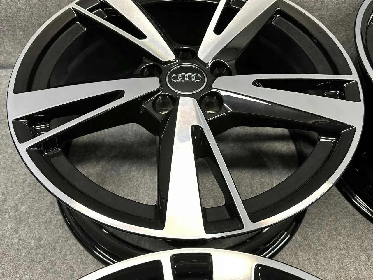 Billede 4 - AUDI A3 8Y 8Y0 18 S-LINE 8.0" x 18" 5x112 ET 46