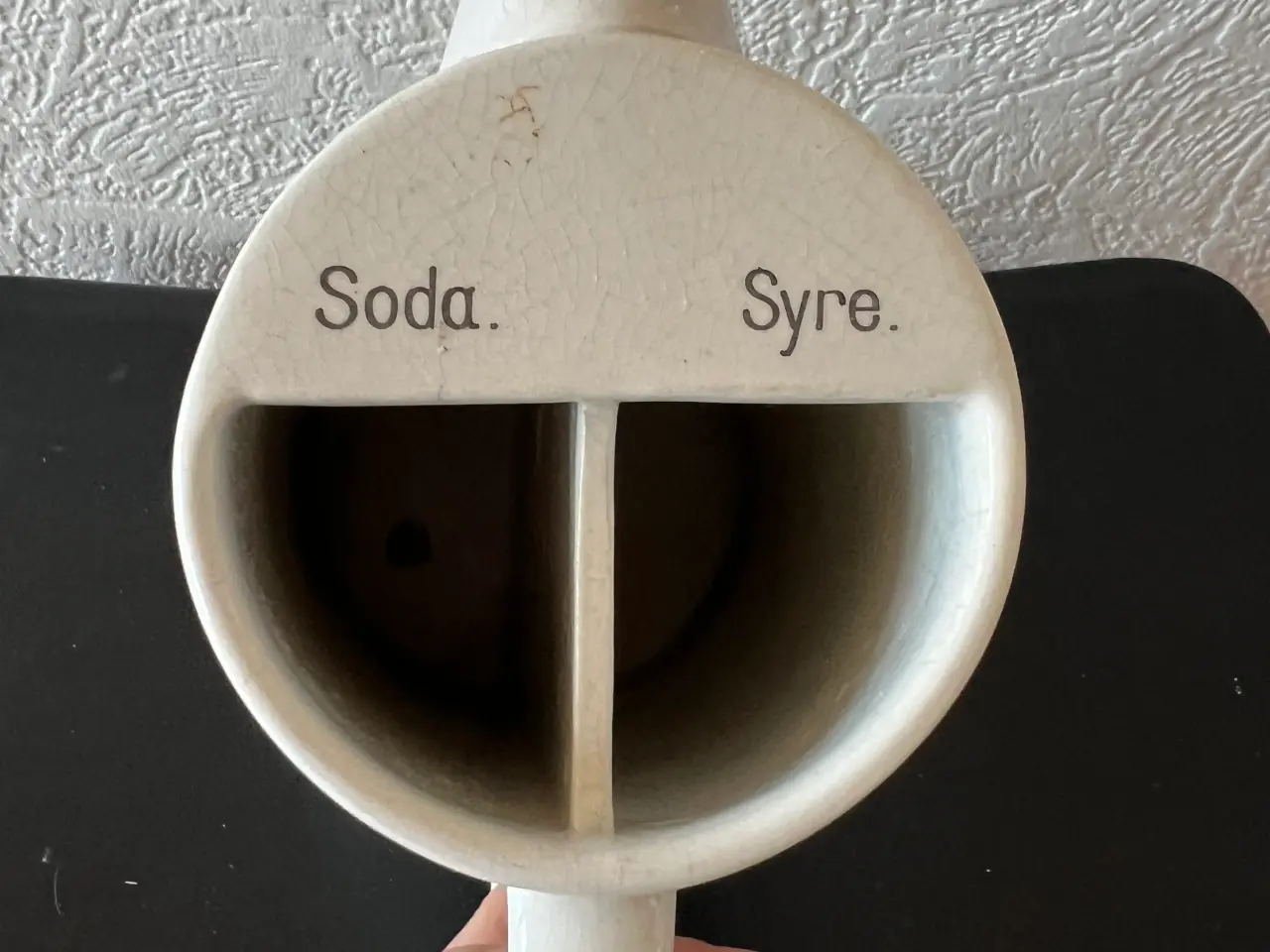Billede 5 - Alumina Soda/Syre Kande. (22,5 Cm. Høj)
