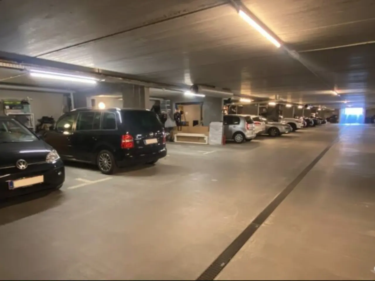 Billede 1 - P-plads (parkeringsplads) udlejes på Islands Brygge