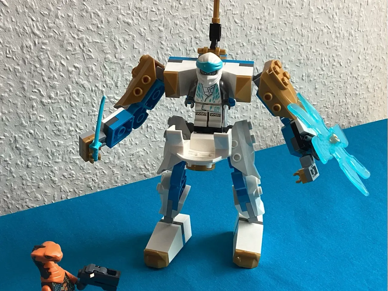 Billede 3 - Lego Ninjago nr. 71761, Zane’s Power up Mech EVO