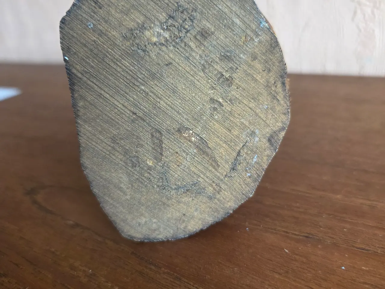 Billede 5 - Træfigur – Mand med økse, 19 cm.
