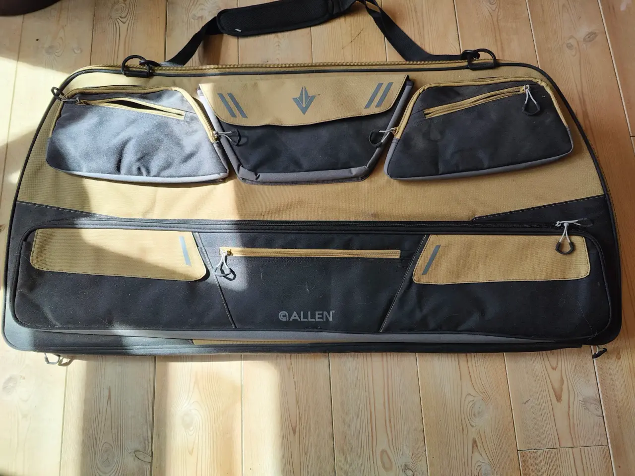 Billede 6 - 60lbs Compound bue og ekstra udstyr
