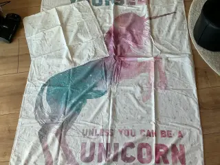 Kronborg unicorn sengesæt 140x200 cm.