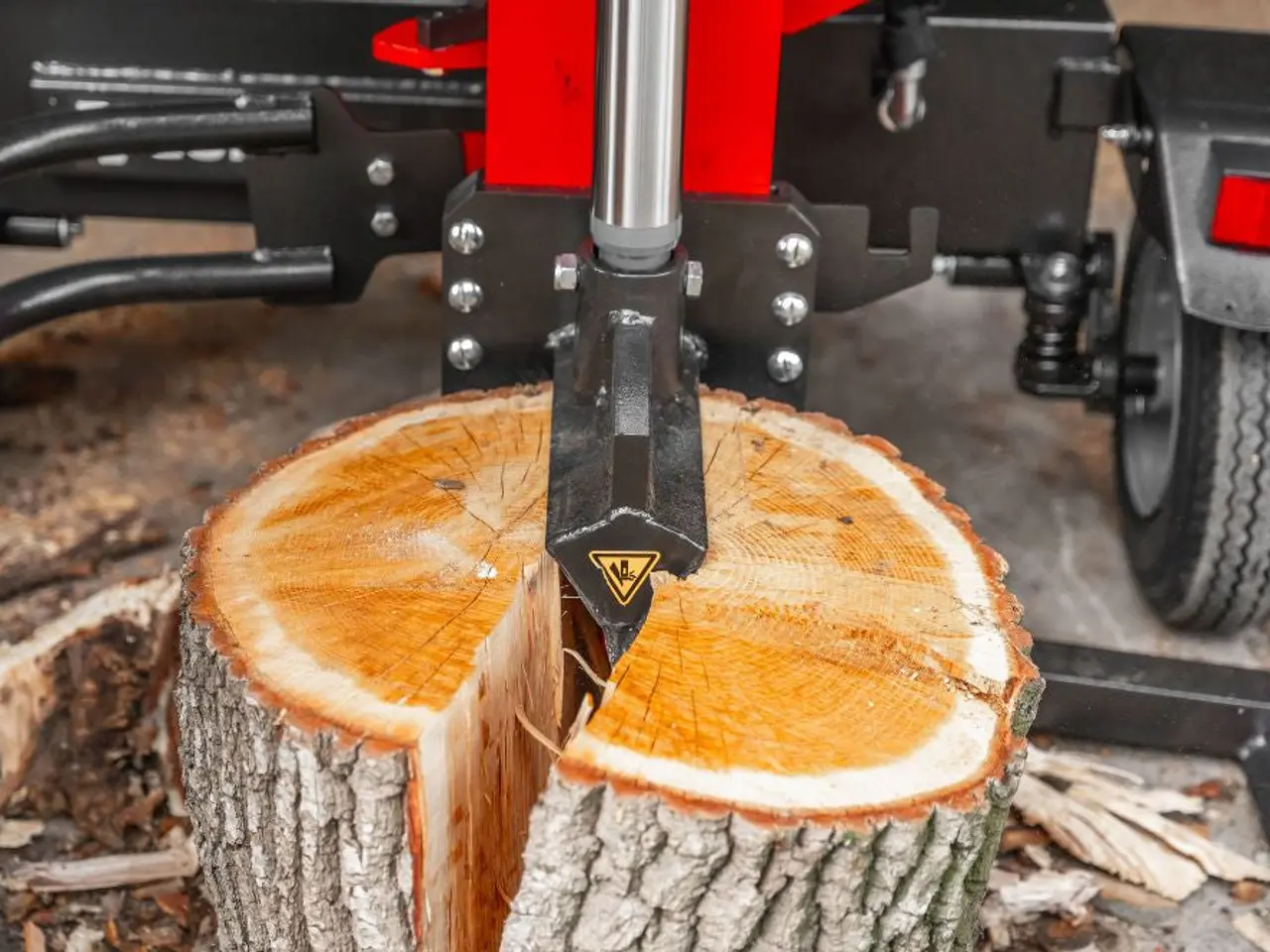 Billede 9 - WoodMaster CWM35B – 35 ton benzin brændekløver (lodret)