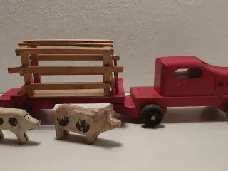 Fængselslegetøj:Grisetransport med 2grise.L.32,5cm
